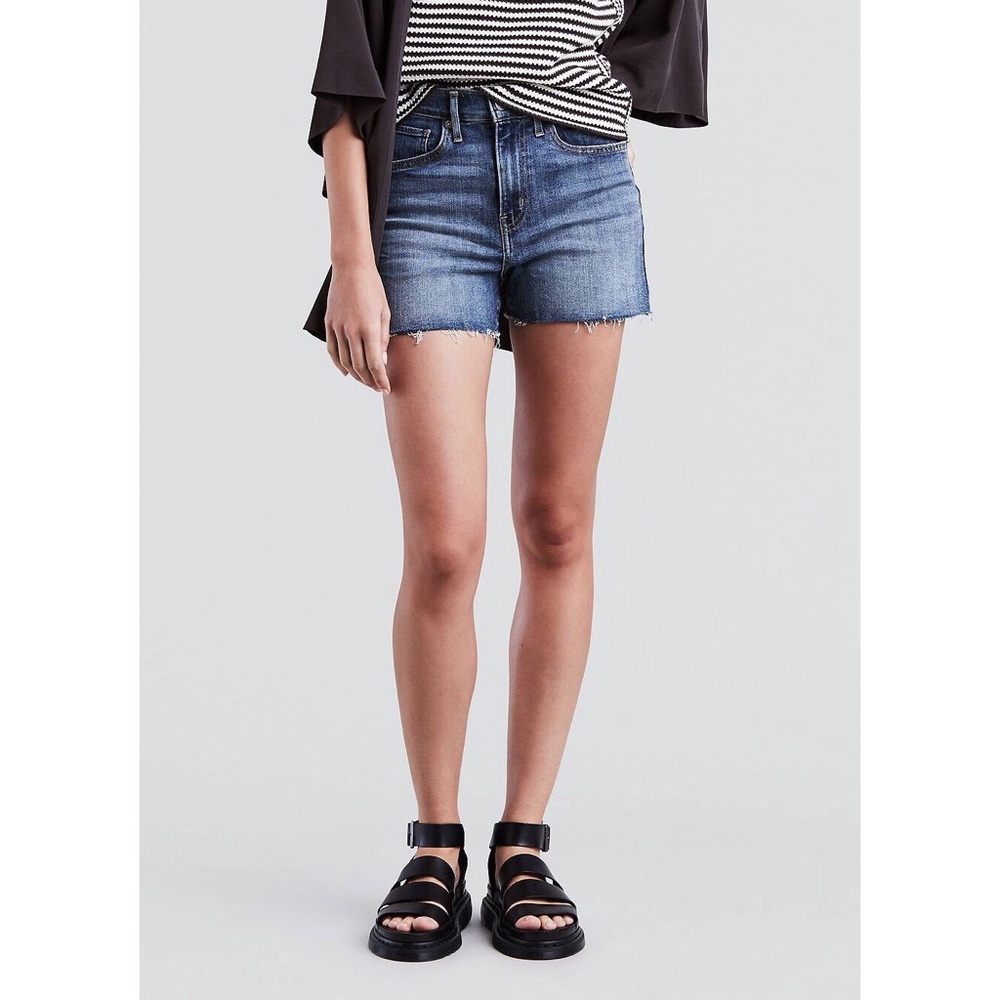 NWOT Levi’s Mile High Shorts